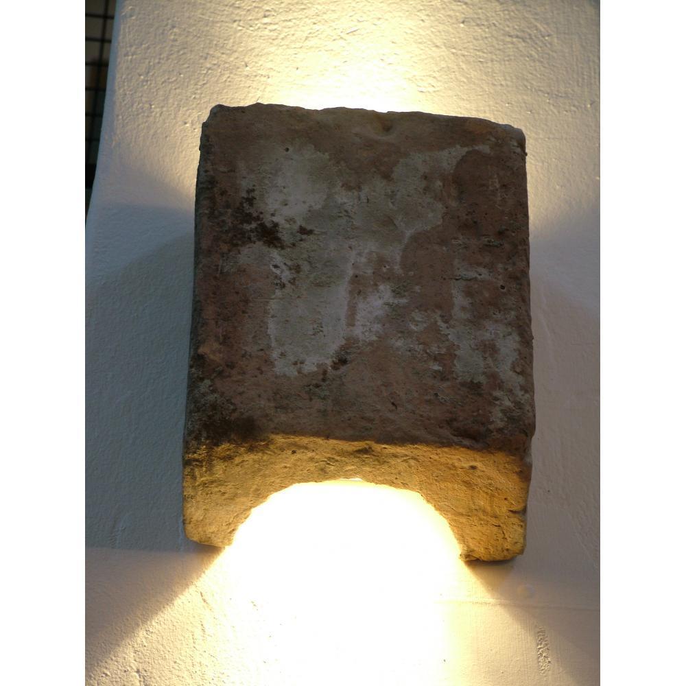regi ko fali lampa rusztikus tegla regies mediterran fali vilagitas surlofeny pince.jpg